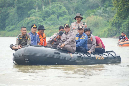 Debit Sungai Mendekati Zona Merah, Camat dan Kades Siaga Banjir